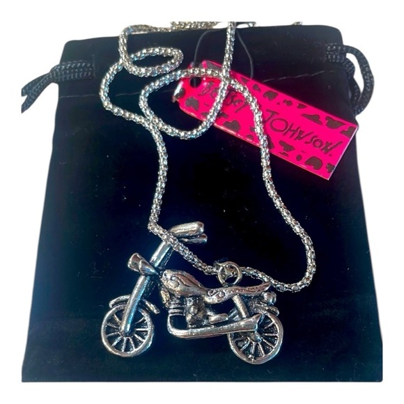 NWT Betsey Johnson Silver Motorcycle Pendant Necklace - Picture 1 of 4